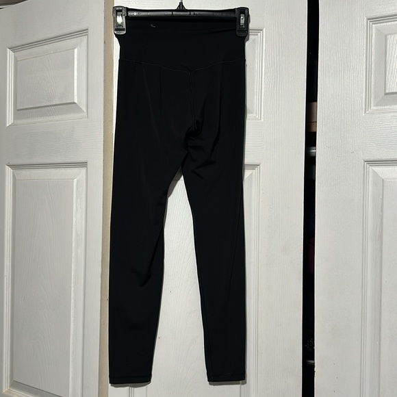Offline by Aerie Real Me High Waisted Leggings in Black - Picture 5 of 9